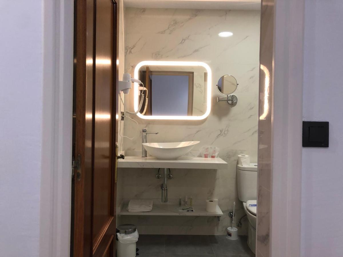 Hotel Josein コミージャス エクステリア 写真